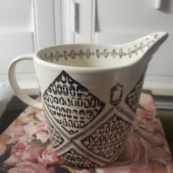 Beautiful Artisan Measuring Cup - Picture 5 of 10